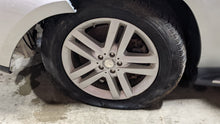 Load image into Gallery viewer, WHEEL RIM Gl350 Gl450 Gl550 GL63 AMG GLS450 GLS550 GLS63 13-19 19x8-1/2 - NW390827
