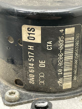 Load image into Gallery viewer, ABS ANTI-LOCK BRAKE PUMP Audi TT 03 04 05 06 - NW380046
