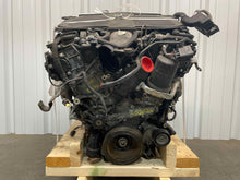 Load image into Gallery viewer, Engine Motor  MERCEDES E-CLASS 2013 - NW383114
