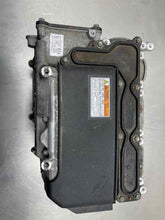 Load image into Gallery viewer, Inverter Toyota Prius 2013 - NW382269
