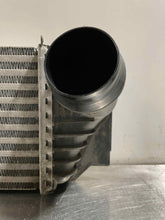 Load image into Gallery viewer, INTERCOOLER BMW 535i 535i Gt 740i 740il Active 5 2010-2016 - NW106249
