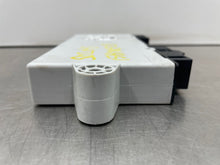 Load image into Gallery viewer, BODY CONTROL MODULE COMPUTER 320i 328D 328i 335i 528i 535i 13-16 - NW381391
