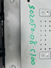 Load image into Gallery viewer, RADIO Mercedes-Benz C230 C300 C350 2008 08 - NW387589
