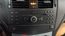 Load image into Gallery viewer, RADIO Mercedes-Benz C230 C300 C350 2008 08 - NW387589
