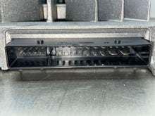 Load image into Gallery viewer, Radio  MERCEDES C-CLASS 2016 - NW387593
