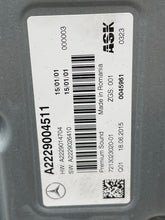 Load image into Gallery viewer, Radio  MERCEDES C-CLASS 2016 - NW387593
