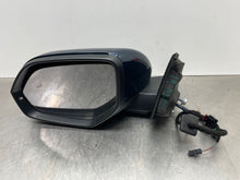 Load image into Gallery viewer, Side View Door Mirror Volkswagen Atlas 2019 - NW382494
