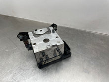 Load image into Gallery viewer, ABS Pump  HIGHLANDER 2009 - NW380102
