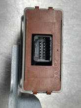 Load image into Gallery viewer, TPMS CONTROL MODULE COMPUTER Highlander 2008-2013 - NW381628
