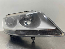 Load image into Gallery viewer, HEADLIGHT LAMP ASSEMBLY Phaeton 2004 04 2005 05 2006 06 Right - NW385507
