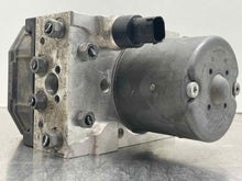 Load image into Gallery viewer, ABS PUMP Volkswagen Phaeton 2004 04 - NW380109
