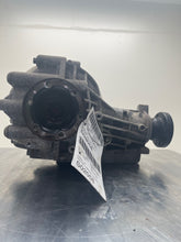 Load image into Gallery viewer, CARRIER ASSEMBLY Volkswagen Phaeton 2004 04 2005 05 2006 06 4.2L - NW382115
