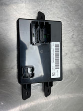 Load image into Gallery viewer, Computer Mercedes-Benz 200 2015 - NW381297
