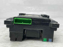 Load image into Gallery viewer, FUSE BOX LR3 Range Rover Sport 2007 07 2008 08 2009 09 - NW500527

