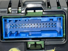 Load image into Gallery viewer, Speedometer Cluster Buick Lacrosse 2017 - NW388800
