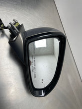 Load image into Gallery viewer, Side View Door Mirror Buick Lacrosse 2017 - NW382277
