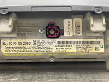 Load image into Gallery viewer, Info-Gps Screen  BMW 330E 2018 - NW385596
