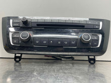 Load image into Gallery viewer, Radio  BMW 330E 2018 - NW387500
