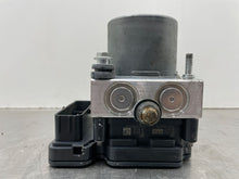 Load image into Gallery viewer, ABS Pump Jaguar XF 2017 - NW380074
