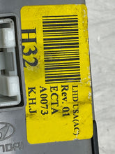 Load image into Gallery viewer, TEMPERATURE CONTROLS Hyundai Accent 2009 09 - NW398781
