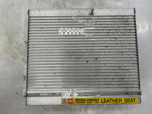 Load image into Gallery viewer, AMPLIFIER Toyota Highlander 2006 06 2007 07 - NW140023
