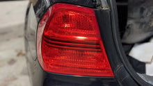 Load image into Gallery viewer, OUTER TAIL LIGHT LAMP 323i 325ci 325i 328i 330ci 330i 06-08 Left - NW404766
