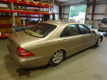 Load image into Gallery viewer, CARRIER ASSEMBLY Mercedes S430 2000 00 01 02 03 Rear - NW47182
