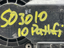 Load image into Gallery viewer, THROTTLE BODY Frontier pathfinder Equator 05 06 07 - 10 - NW404624
