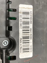 Load image into Gallery viewer, SPEEDOMETER CLUSTER Volkswagen Passat 2013 13 2014 14 - NW403855
