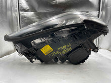 Load image into Gallery viewer, Headlight Lamp Assembly  BMW 325I 2006 - NW102443
