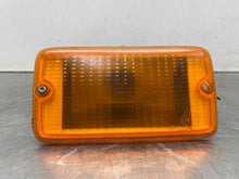 Load image into Gallery viewer, PARKLAMP Jeep Wrangler 2001 01 2002 02 2003 03 04 05 06 Right - NW397219
