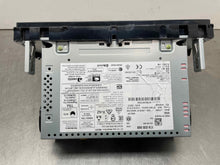 Load image into Gallery viewer, Radio Volkswagen Jetta 2019 - NW399198
