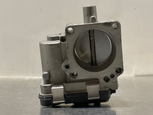 Load image into Gallery viewer, Throttle Body Volkswagen Jetta 2019 - NW404657
