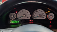 Load image into Gallery viewer, Speedometer Cluster  THUNDERBIRD 2003 - NW403711
