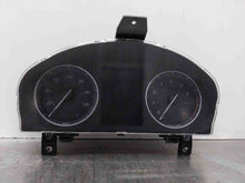 Load image into Gallery viewer, SPEEDOMETER CLUSTER Land Rover LR2 2013 13 2014 14 2015 15 - NW403827
