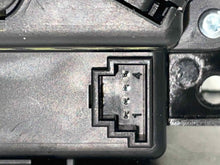 Load image into Gallery viewer, Radio  MERCEDES E-CLASS 2015 - NW402000
