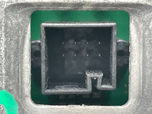 Load image into Gallery viewer, INFO-GPS SCREEN CLS550 CLS63 E350 E550 E63 10 11 12 13 - NW399181
