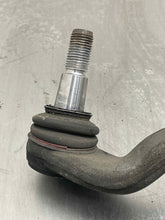 Load image into Gallery viewer, POWER STEERING GEAR E300 E350 E400 E550 E63 10 11 12 13 - NW404130
