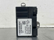 Load image into Gallery viewer, FUEL PUMP CONTROL MODULE COMPUTER B250 C250 C300 C350 C63 E250D 11-15 - NW393729
