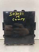 Load image into Gallery viewer, Computer Toyota Camry 2014 - NW393793
