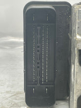 Load image into Gallery viewer, ABS ANTI-LOCK BRAKE PUMP Beetle Jetta 2012 12 2013 13 2014 14 - NW2670
