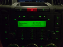 Load image into Gallery viewer, Radio Controls Land Rover LR2 2008 08 2009 09 2010 10 2011 11 - NW139378
