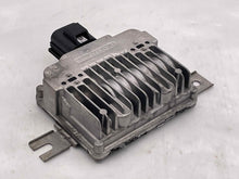 Load image into Gallery viewer, FUEL PUMP CONTROL MODULE COMPUTER LR2 08 09 10 11 12 - NW36992
