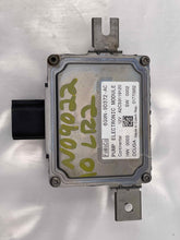 Load image into Gallery viewer, FUEL PUMP CONTROL MODULE COMPUTER LR2 08 09 10 11 12 - NW36992

