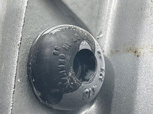 Load image into Gallery viewer, WHEEL BMW 320i 323i 325i 330i 99 00 01 02 03 04 05 06 - NW197687
