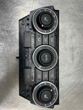 Load image into Gallery viewer, FRONT TEMPERATURE CONTROLS Land Rover LR2 13 14 15 - NW398840
