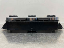 Load image into Gallery viewer, FRONT TEMPERATURE CONTROLS Land Rover LR2 13 14 15 - NW398840
