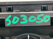 Load image into Gallery viewer, Radio Land Rover LR2 2013 - NW402036
