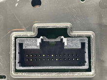 Load image into Gallery viewer, Speedometer Cluster Ford Fusion 2013 - NW158907
