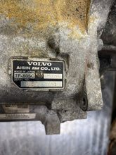 Load image into Gallery viewer, Transmission  VOLVO 70 SERIES 2012 - NW405168
